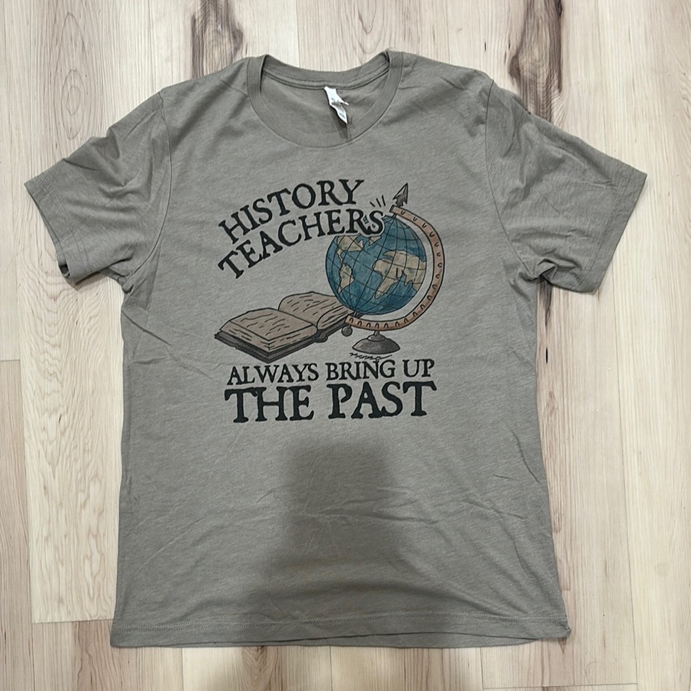 Gray Graphic T-Shirt with History Theme